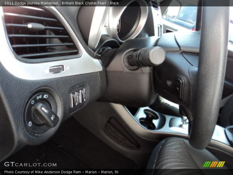 Brilliant Black Crystal Pearl / Black 2011 Dodge Journey Mainstreet
