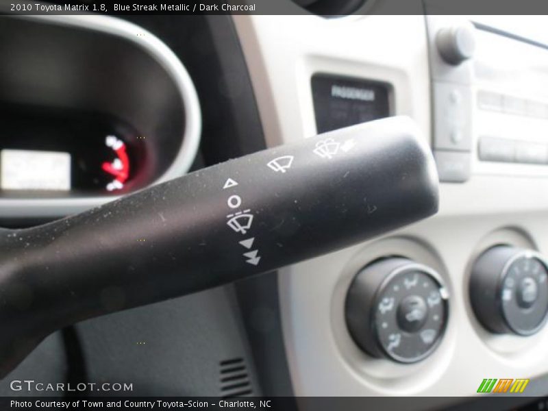 Blue Streak Metallic / Dark Charcoal 2010 Toyota Matrix 1.8
