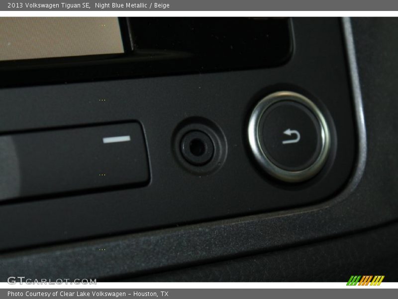 Night Blue Metallic / Beige 2013 Volkswagen Tiguan SE