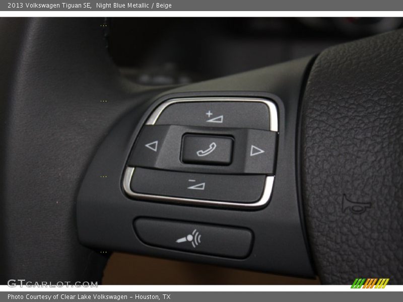 Night Blue Metallic / Beige 2013 Volkswagen Tiguan SE