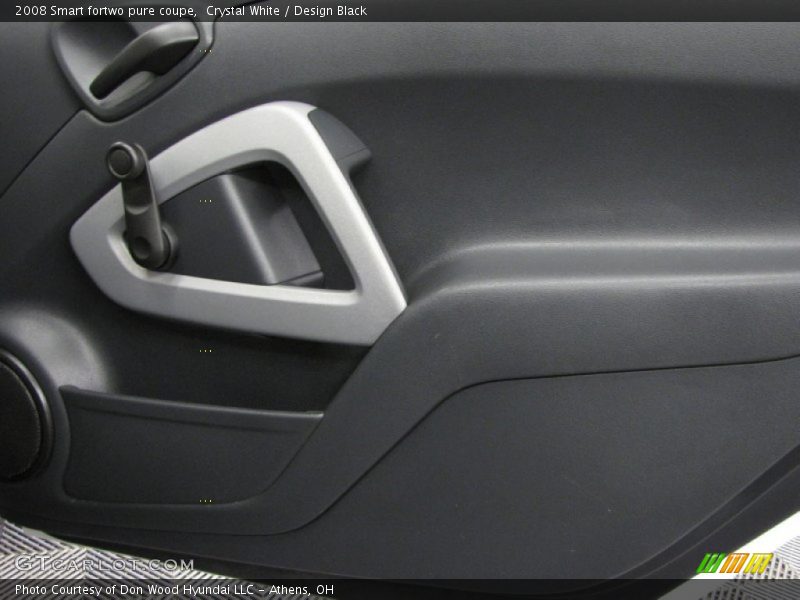 Crystal White / Design Black 2008 Smart fortwo pure coupe