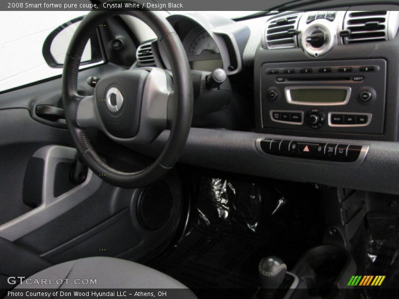 Crystal White / Design Black 2008 Smart fortwo pure coupe