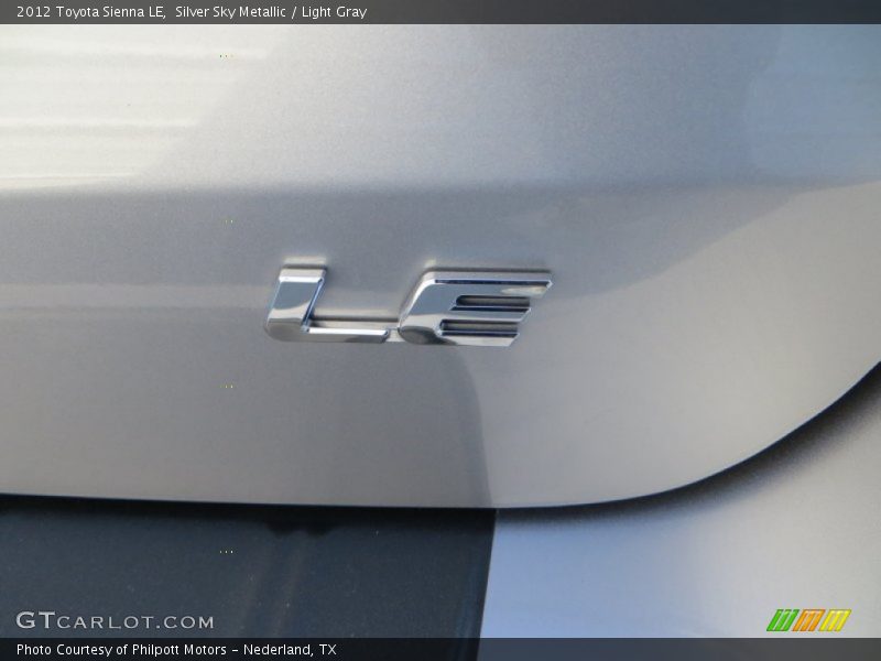 Silver Sky Metallic / Light Gray 2012 Toyota Sienna LE