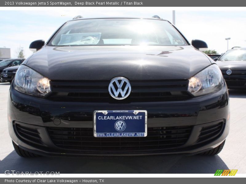 Deep Black Pearl Metallic / Titan Black 2013 Volkswagen Jetta S SportWagen