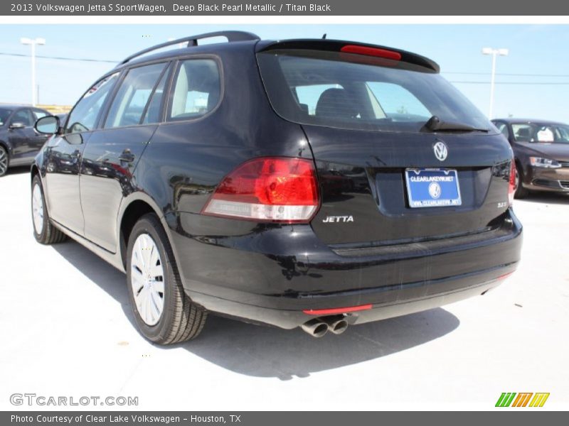Deep Black Pearl Metallic / Titan Black 2013 Volkswagen Jetta S SportWagen