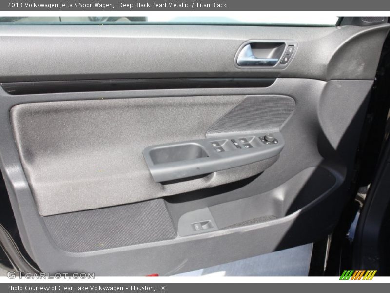 Door Panel of 2013 Jetta S SportWagen