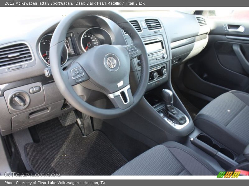 Deep Black Pearl Metallic / Titan Black 2013 Volkswagen Jetta S SportWagen