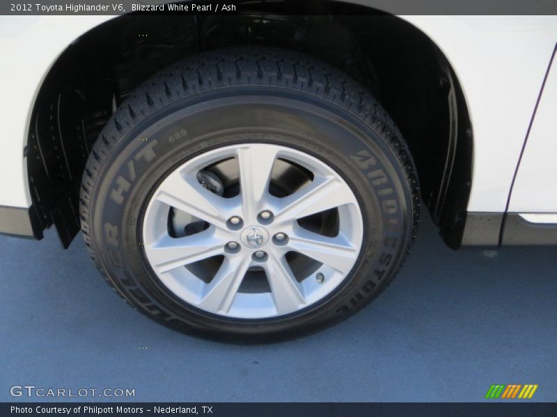 Blizzard White Pearl / Ash 2012 Toyota Highlander V6