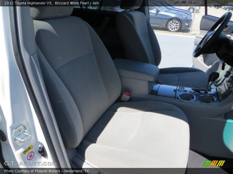 Blizzard White Pearl / Ash 2012 Toyota Highlander V6