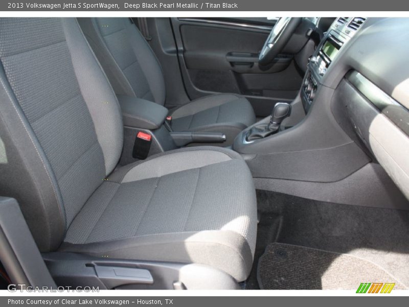 Deep Black Pearl Metallic / Titan Black 2013 Volkswagen Jetta S SportWagen