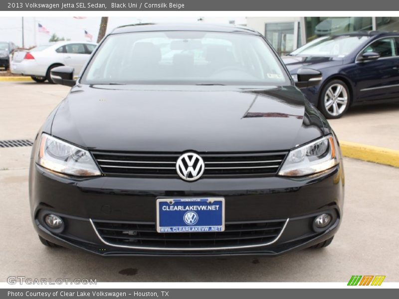 Black Uni / Cornsilk Beige 2013 Volkswagen Jetta SEL Sedan