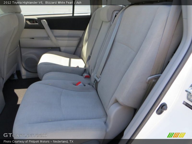 Blizzard White Pearl / Ash 2012 Toyota Highlander V6