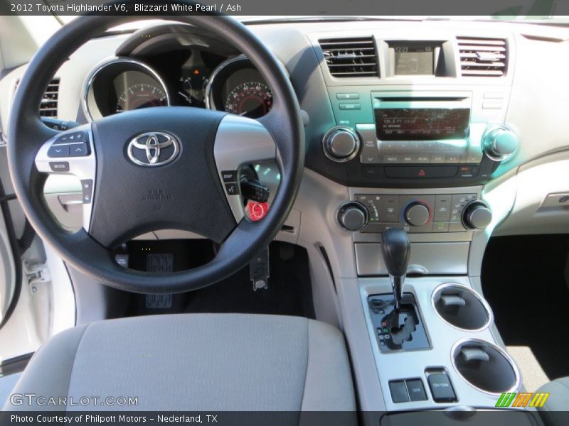 Blizzard White Pearl / Ash 2012 Toyota Highlander V6