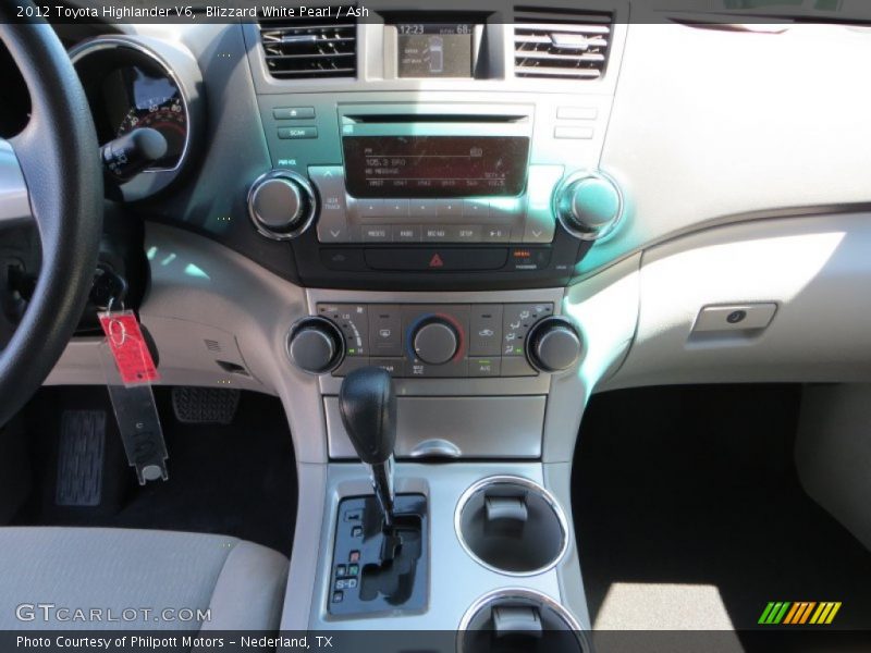 Blizzard White Pearl / Ash 2012 Toyota Highlander V6