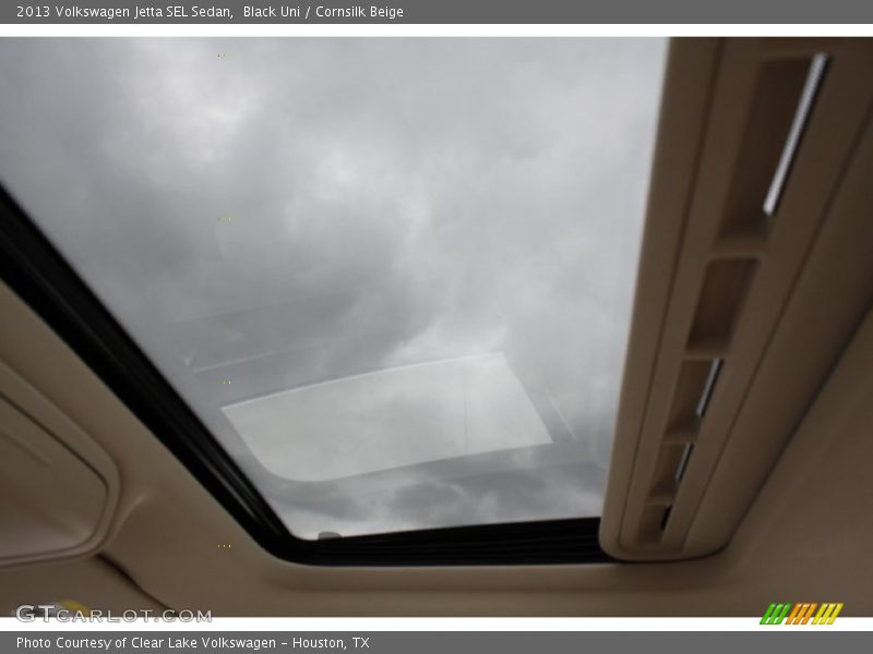 Black Uni / Cornsilk Beige 2013 Volkswagen Jetta SEL Sedan