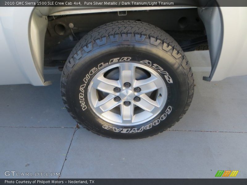 Pure Silver Metallic / Dark Titanium/Light Titanium 2010 GMC Sierra 1500 SLE Crew Cab 4x4
