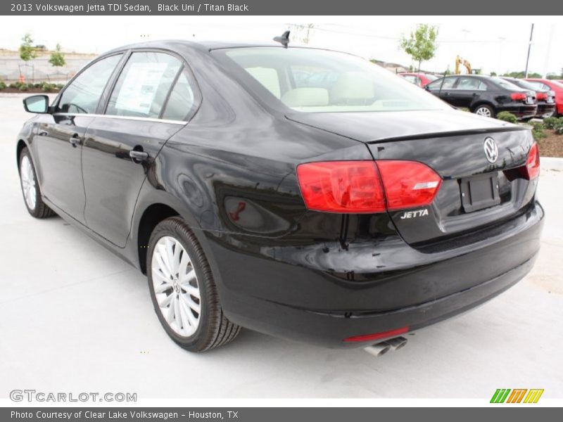 Black Uni / Titan Black 2013 Volkswagen Jetta TDI Sedan