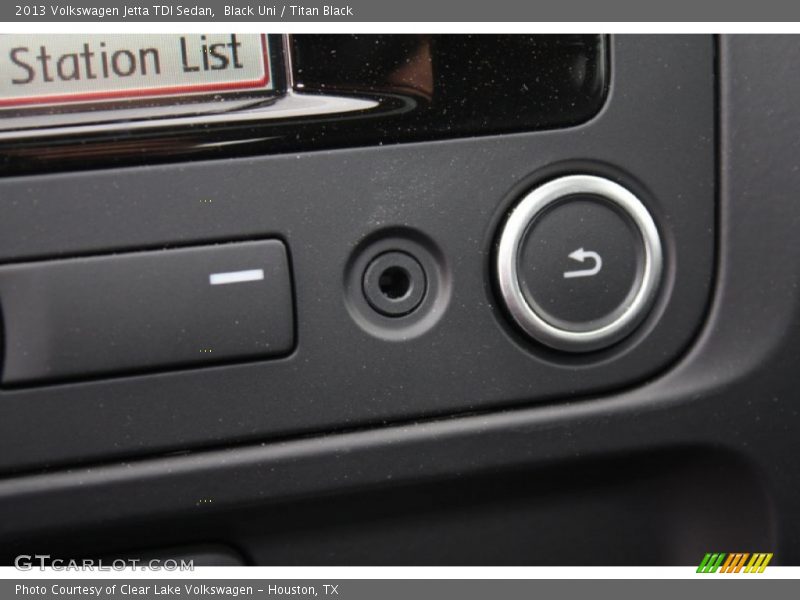 Black Uni / Titan Black 2013 Volkswagen Jetta TDI Sedan