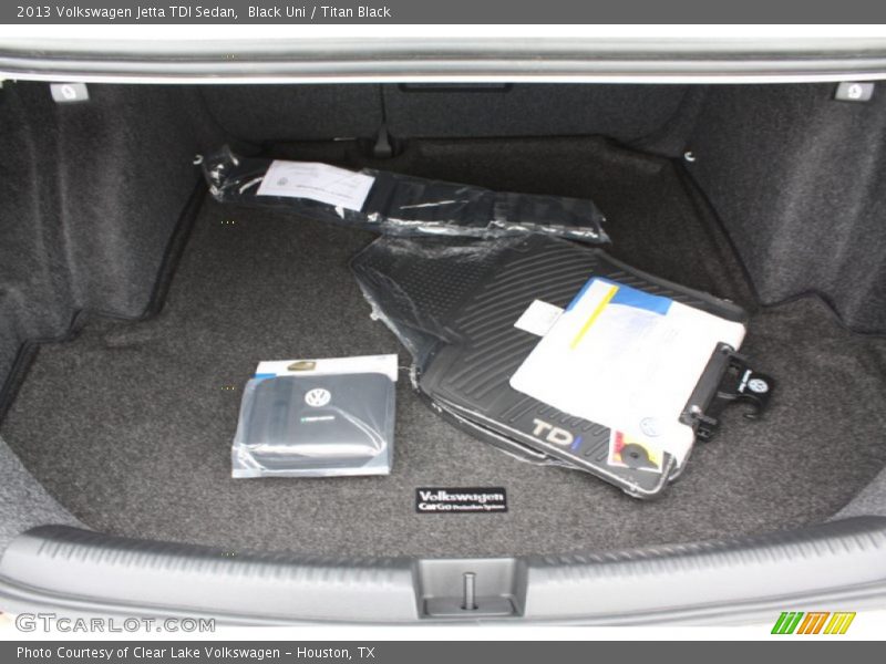 Black Uni / Titan Black 2013 Volkswagen Jetta TDI Sedan
