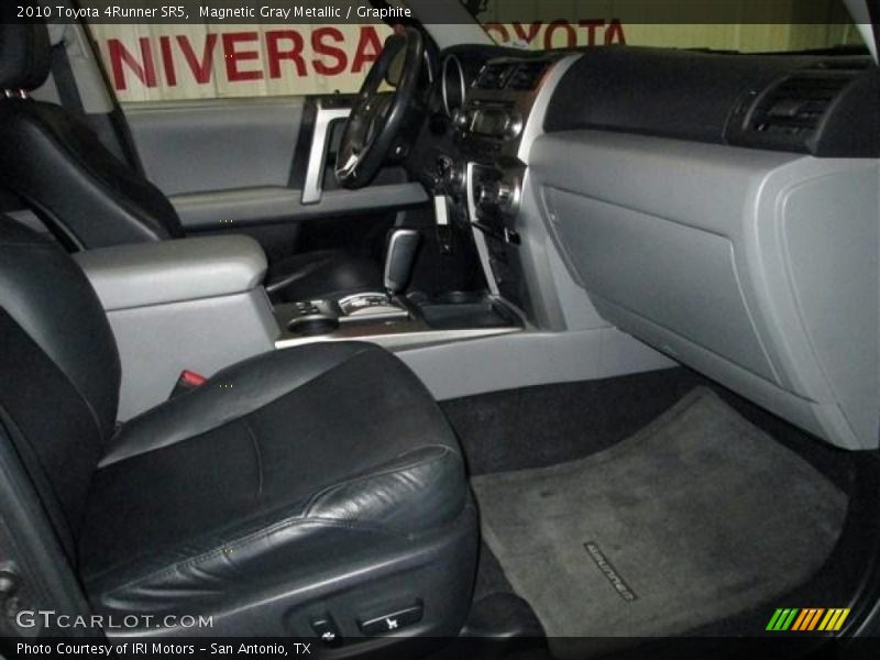Magnetic Gray Metallic / Graphite 2010 Toyota 4Runner SR5