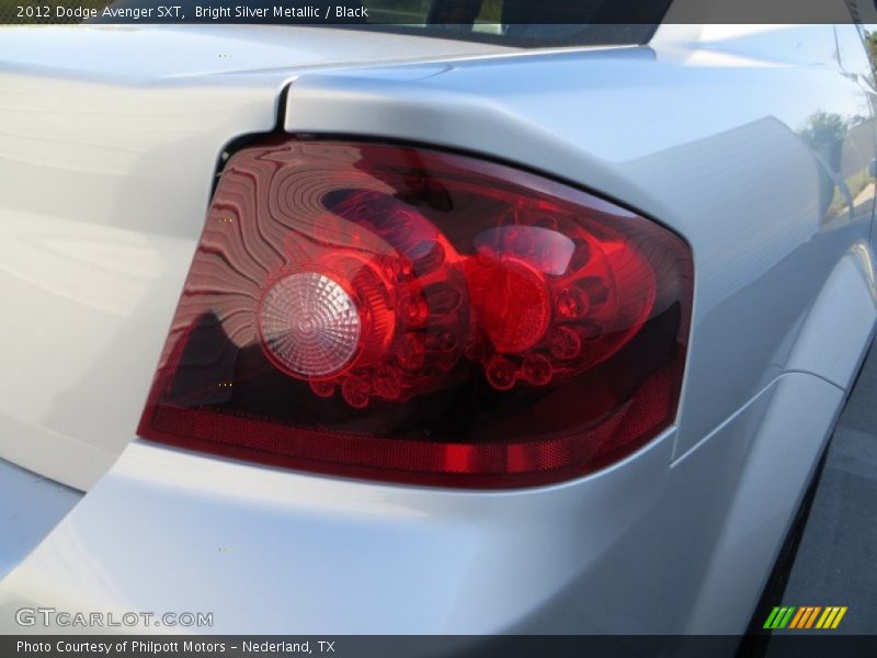 Bright Silver Metallic / Black 2012 Dodge Avenger SXT