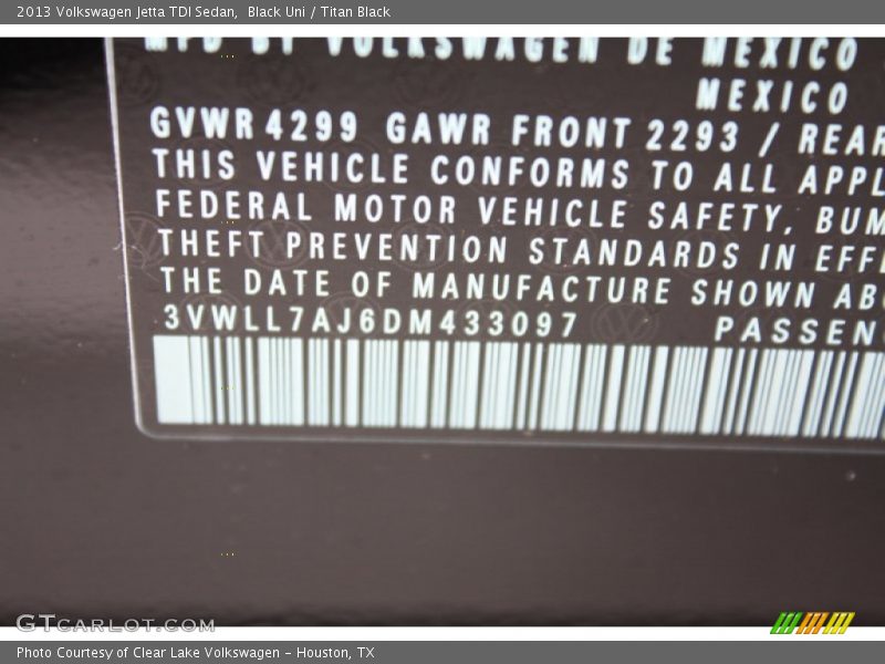 Black Uni / Titan Black 2013 Volkswagen Jetta TDI Sedan