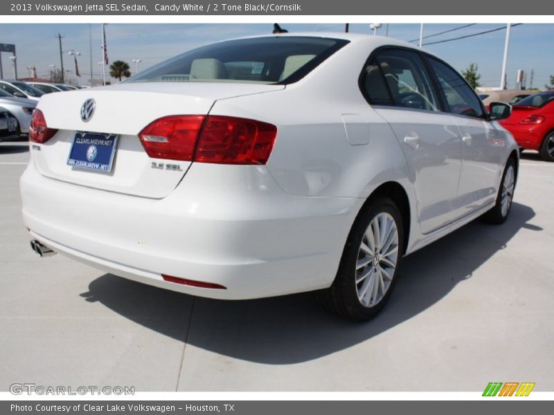 Candy White / 2 Tone Black/Cornsilk 2013 Volkswagen Jetta SEL Sedan