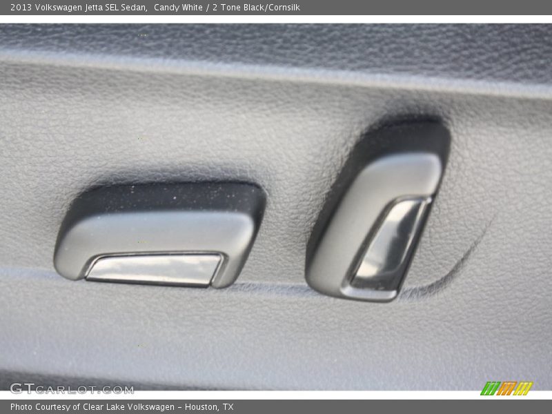 Candy White / 2 Tone Black/Cornsilk 2013 Volkswagen Jetta SEL Sedan