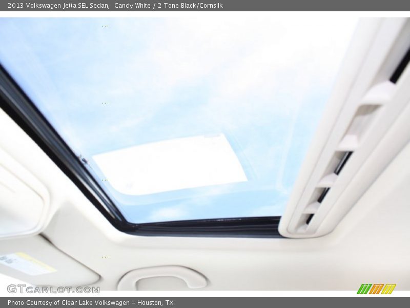 Candy White / 2 Tone Black/Cornsilk 2013 Volkswagen Jetta SEL Sedan