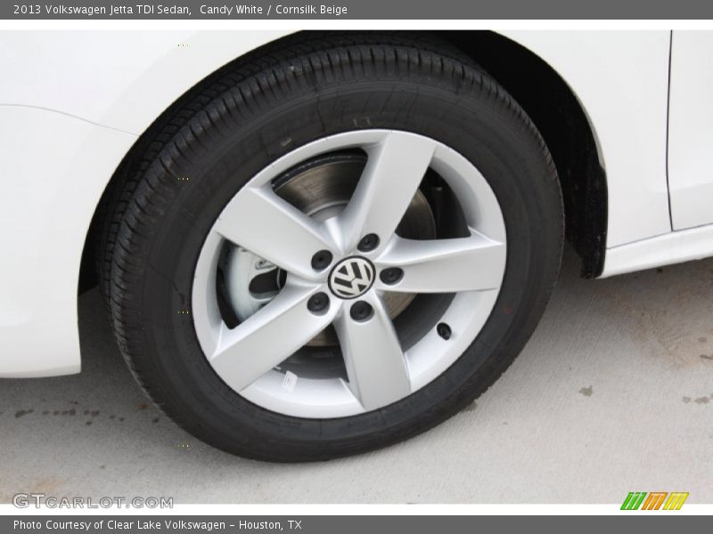 Candy White / Cornsilk Beige 2013 Volkswagen Jetta TDI Sedan