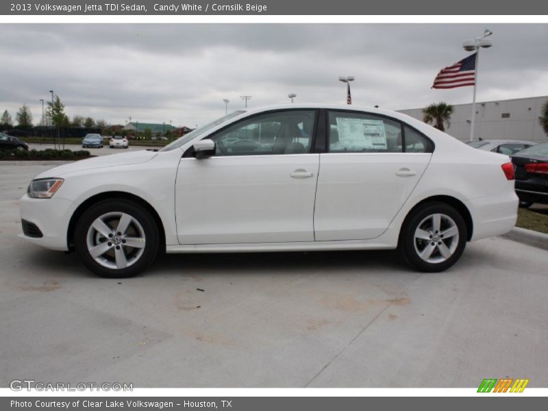 Candy White / Cornsilk Beige 2013 Volkswagen Jetta TDI Sedan
