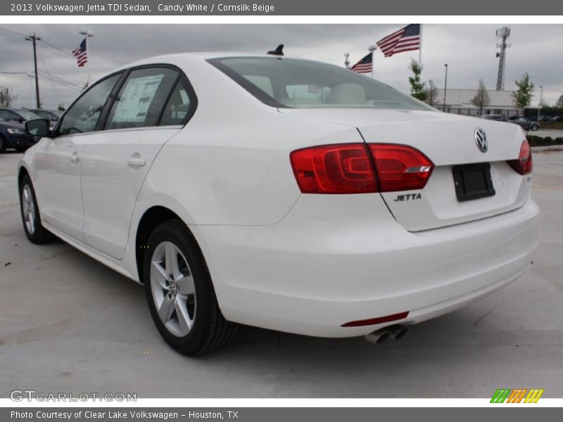 Candy White / Cornsilk Beige 2013 Volkswagen Jetta TDI Sedan