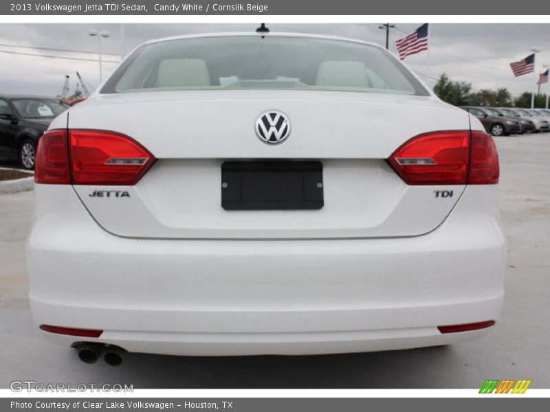 Candy White / Cornsilk Beige 2013 Volkswagen Jetta TDI Sedan