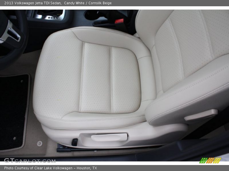 Candy White / Cornsilk Beige 2013 Volkswagen Jetta TDI Sedan