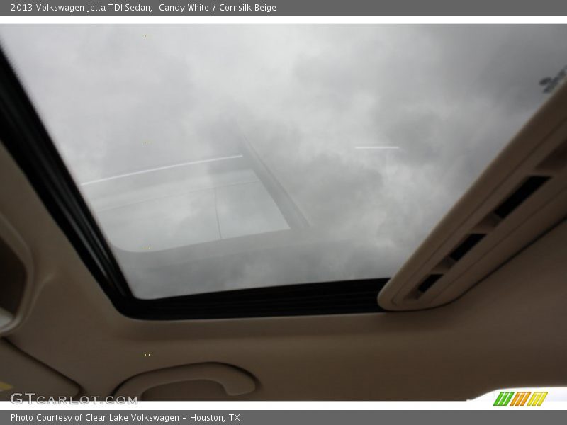 Candy White / Cornsilk Beige 2013 Volkswagen Jetta TDI Sedan