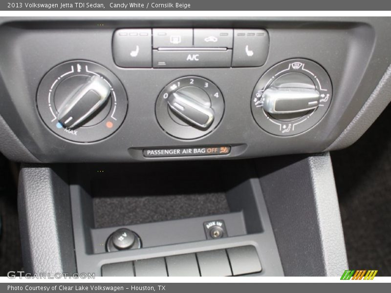 Candy White / Cornsilk Beige 2013 Volkswagen Jetta TDI Sedan