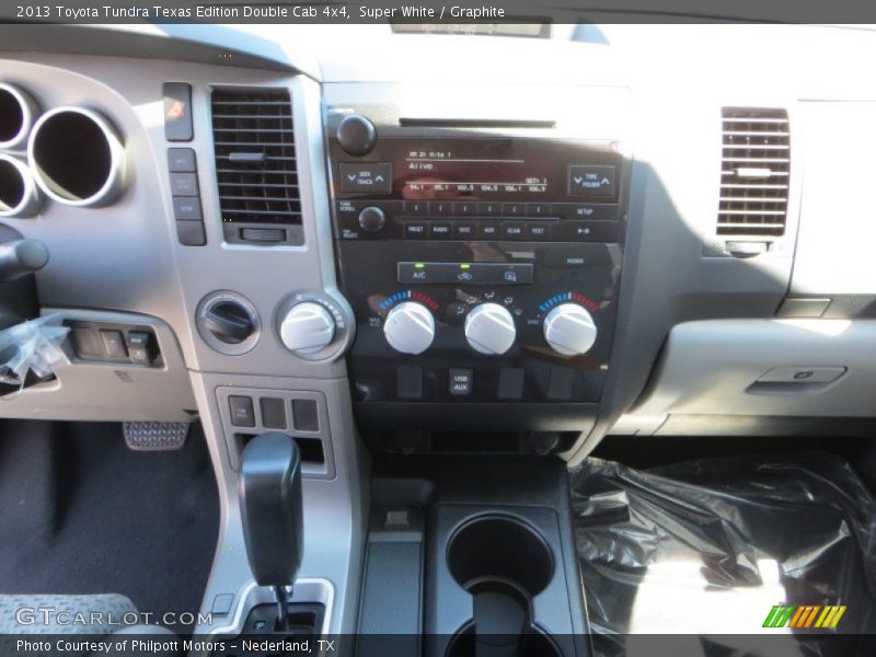 Super White / Graphite 2013 Toyota Tundra Texas Edition Double Cab 4x4
