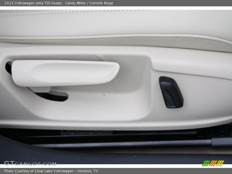 Candy White / Cornsilk Beige 2013 Volkswagen Jetta TDI Sedan