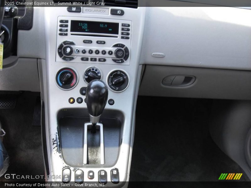 Summit White / Light Gray 2005 Chevrolet Equinox LT
