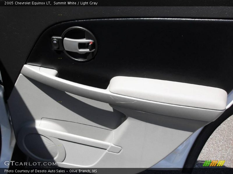 Summit White / Light Gray 2005 Chevrolet Equinox LT