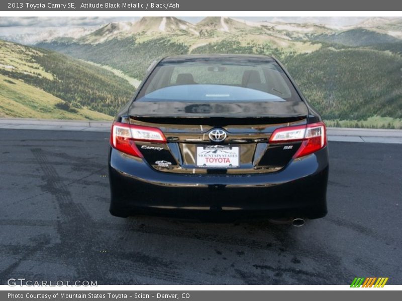 Attitude Black Metallic / Black/Ash 2013 Toyota Camry SE