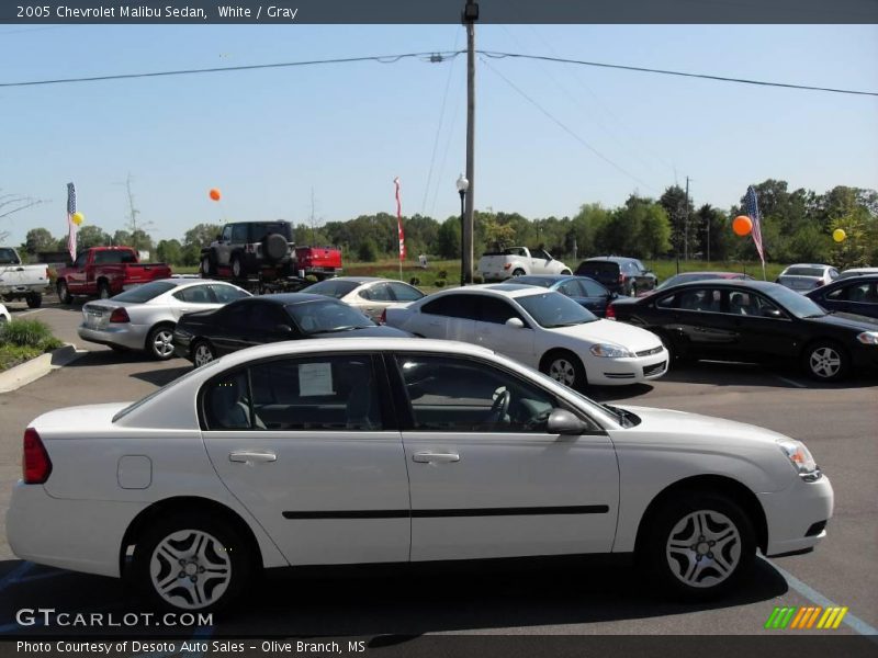White / Gray 2005 Chevrolet Malibu Sedan