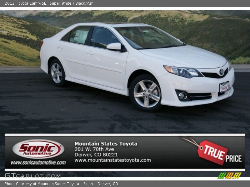 Super White / Black/Ash 2013 Toyota Camry SE
