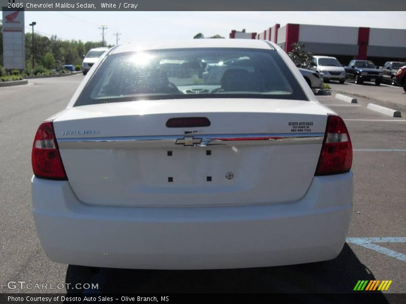 White / Gray 2005 Chevrolet Malibu Sedan