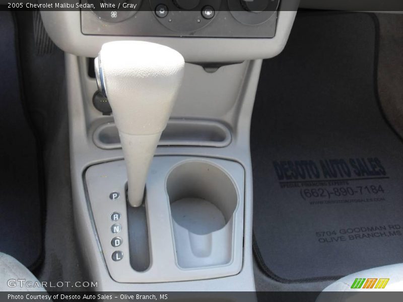 White / Gray 2005 Chevrolet Malibu Sedan