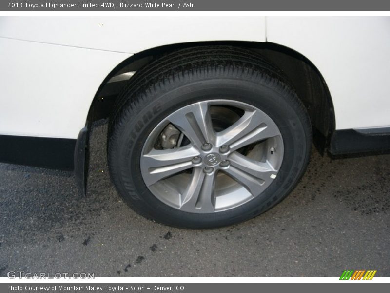 Blizzard White Pearl / Ash 2013 Toyota Highlander Limited 4WD