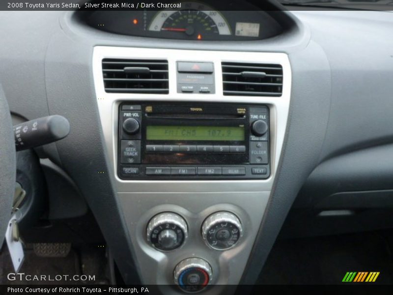 Silver Streak Mica / Dark Charcoal 2008 Toyota Yaris Sedan