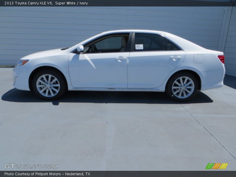 Super White / Ivory 2013 Toyota Camry XLE V6