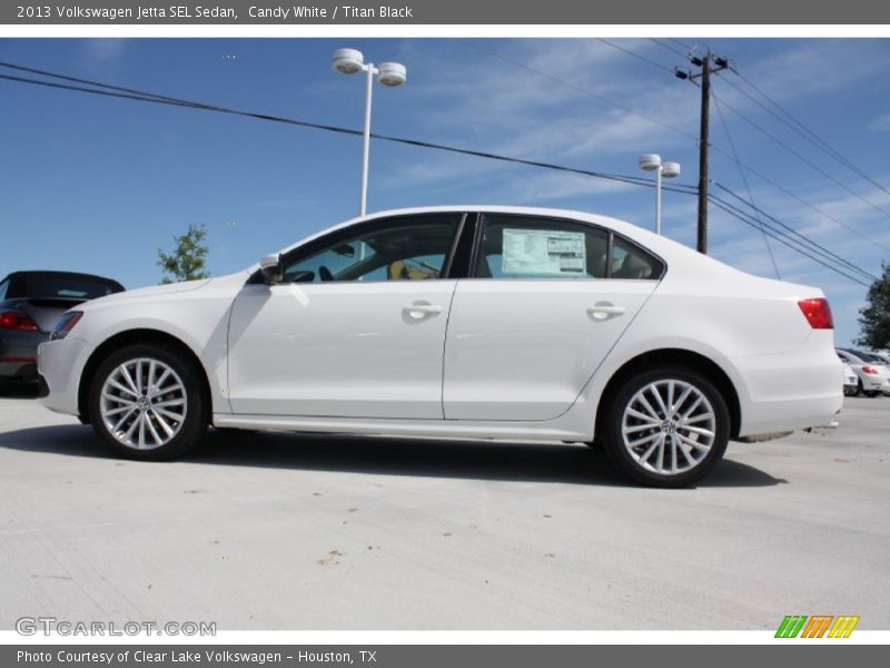 Candy White / Titan Black 2013 Volkswagen Jetta SEL Sedan