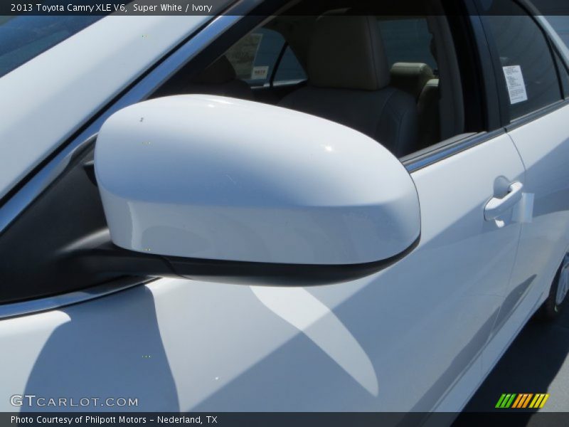 Super White / Ivory 2013 Toyota Camry XLE V6
